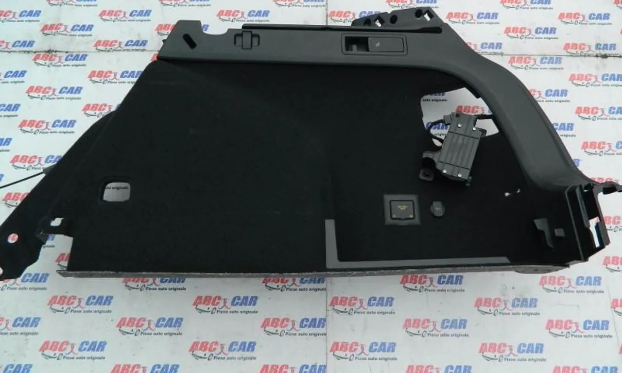 Ornament portbagaj dreapta VOLKSWAGEN GOLF VII 2012-2017