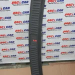 Ornament portbagaj VOLKSWAGEN TOUAREG 2010-2018 7P0863459G, vedere frontata