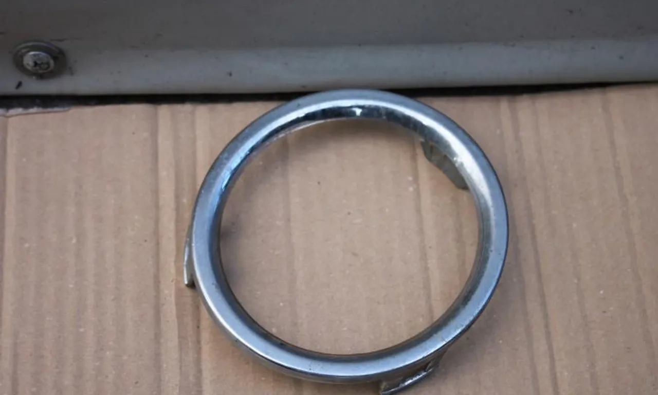 Ornament proiector dreapta RENAULT CLIO IV 2012-2021