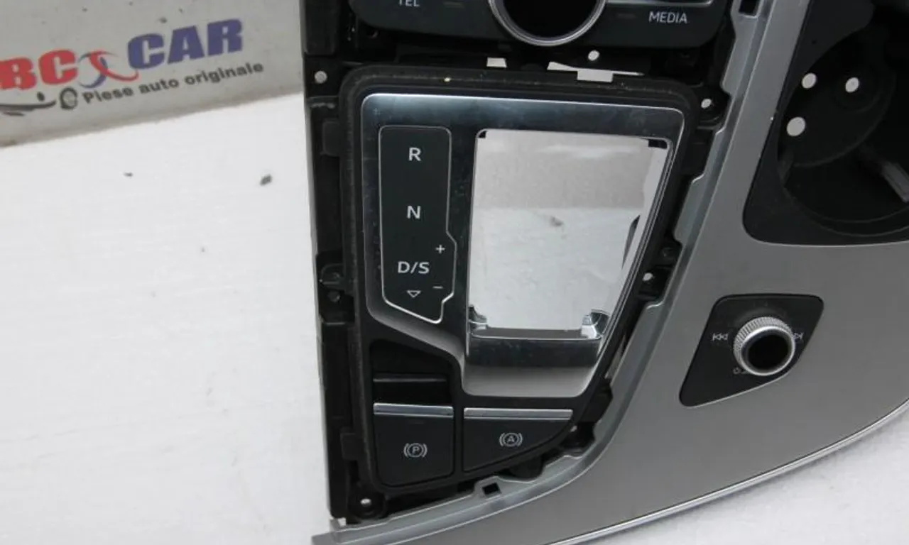 Ornament schimbator viteze consola centrala AUDI Q7 2015-null