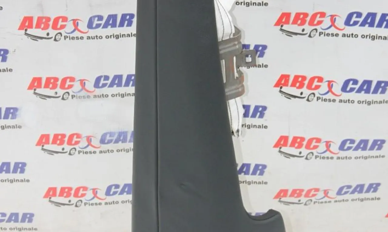 Ornament stalp bancheta dreapta AUDI Q5 2016-null