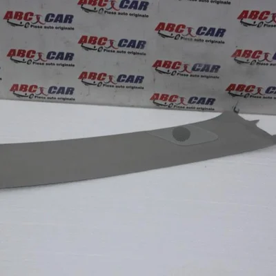 Ornament stalp parbriz stanga VOLKSWAGEN JETTA VI 2008-2019 5C6867233R, vedere frontata