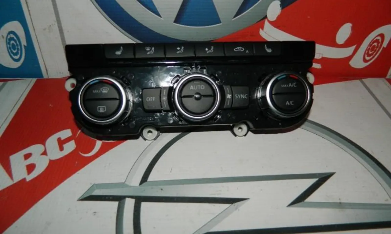 Panou clima VOLKSWAGEN PASSAT B7 2010-2014