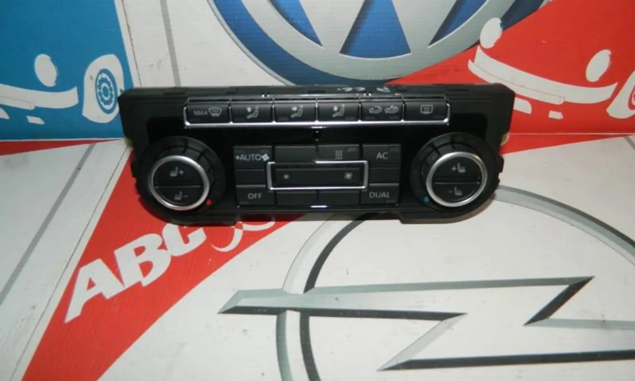 Panou climatronic VOLKSWAGEN PASSAT CC B6 2008-2012