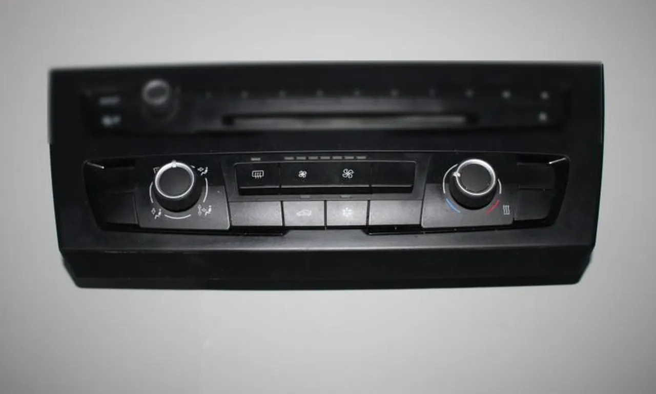 Panou Comanda clima BMW 1 2011-2019