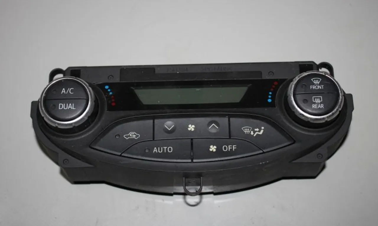 Panou Comanda clima TOYOTA YARIS 2013-null