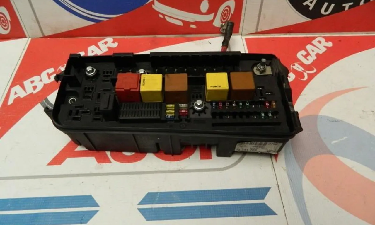 Panou siguranta OPEL VECTRA C GTS 2002-2009