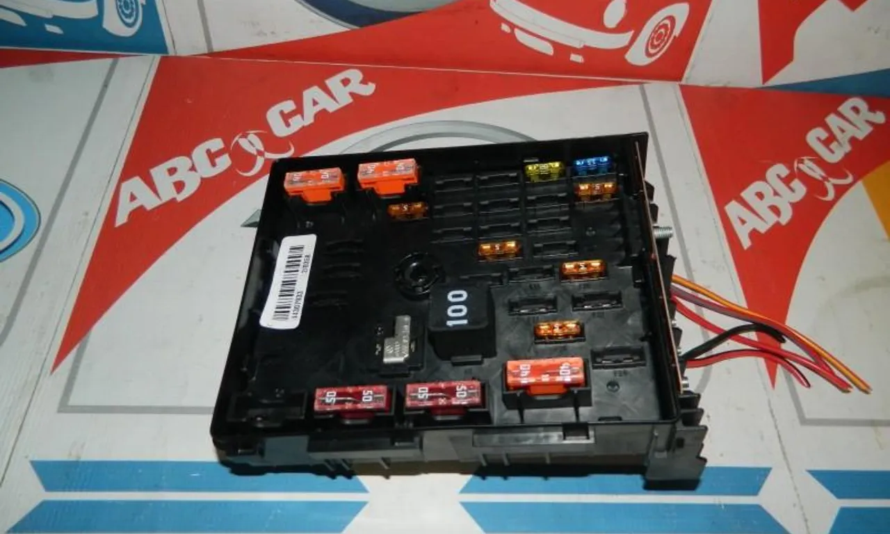 Panou siguranta VOLKSWAGEN PASSAT B7 2010-2014