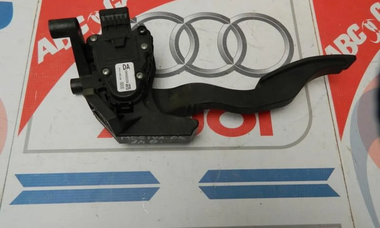 Pedala acceleratie OPEL MERIVA A 2003-2010