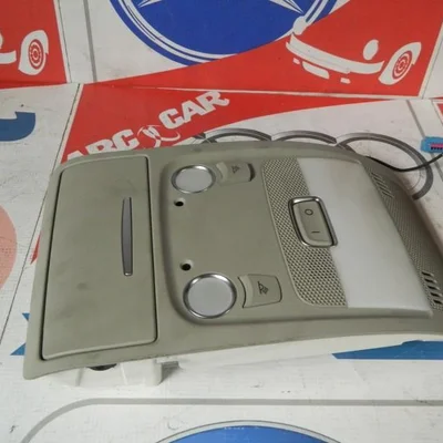 Plafoniera AUDI A4 B5 1994-2001 8T0947135B, vedere frontata