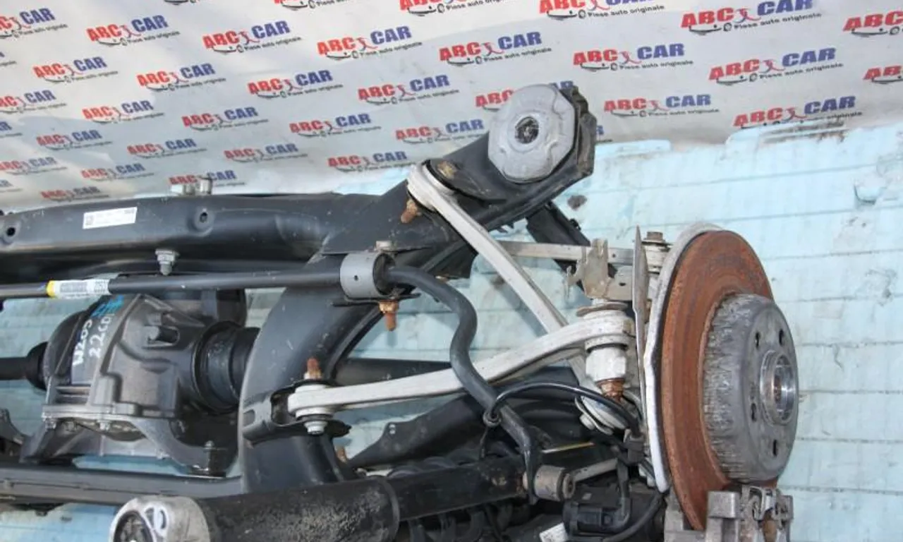 Planetara dreapta spate MERCEDES C-CLASS 2013-2023