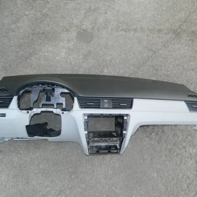 Plansa bord + airbaguri + centuri SKODA RAPID 2012-2022, vedere frontata