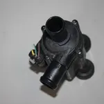 Pompa auxiliara apa AUDI Q8 2018-2026 06H121601N, vedere laterala