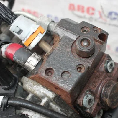 Pompa inalta MAZDA MPV III 2006-2026, vedere frontata