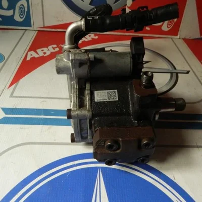 Pompa inalta presiune VOLKSWAGEN TOURAN 2015-2006 03L130755B, vedere frontata