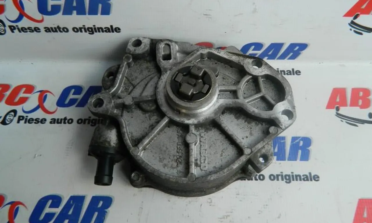 Pompa vacuum VOLKSWAGEN PASSAT B7 2010-2014