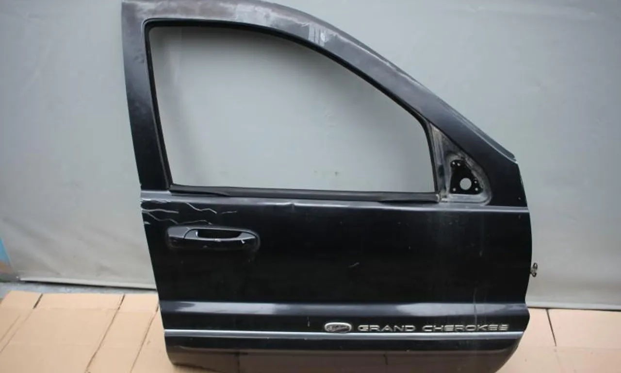 Portiera Usa fata dreapta JEEP GRAND CHEROKEE II 1998-2005