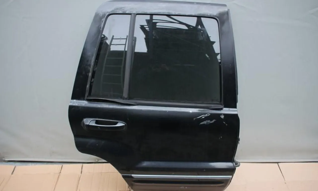 Portiera Usa spate dreapta JEEP GRAND CHEROKEE II 1998-2005