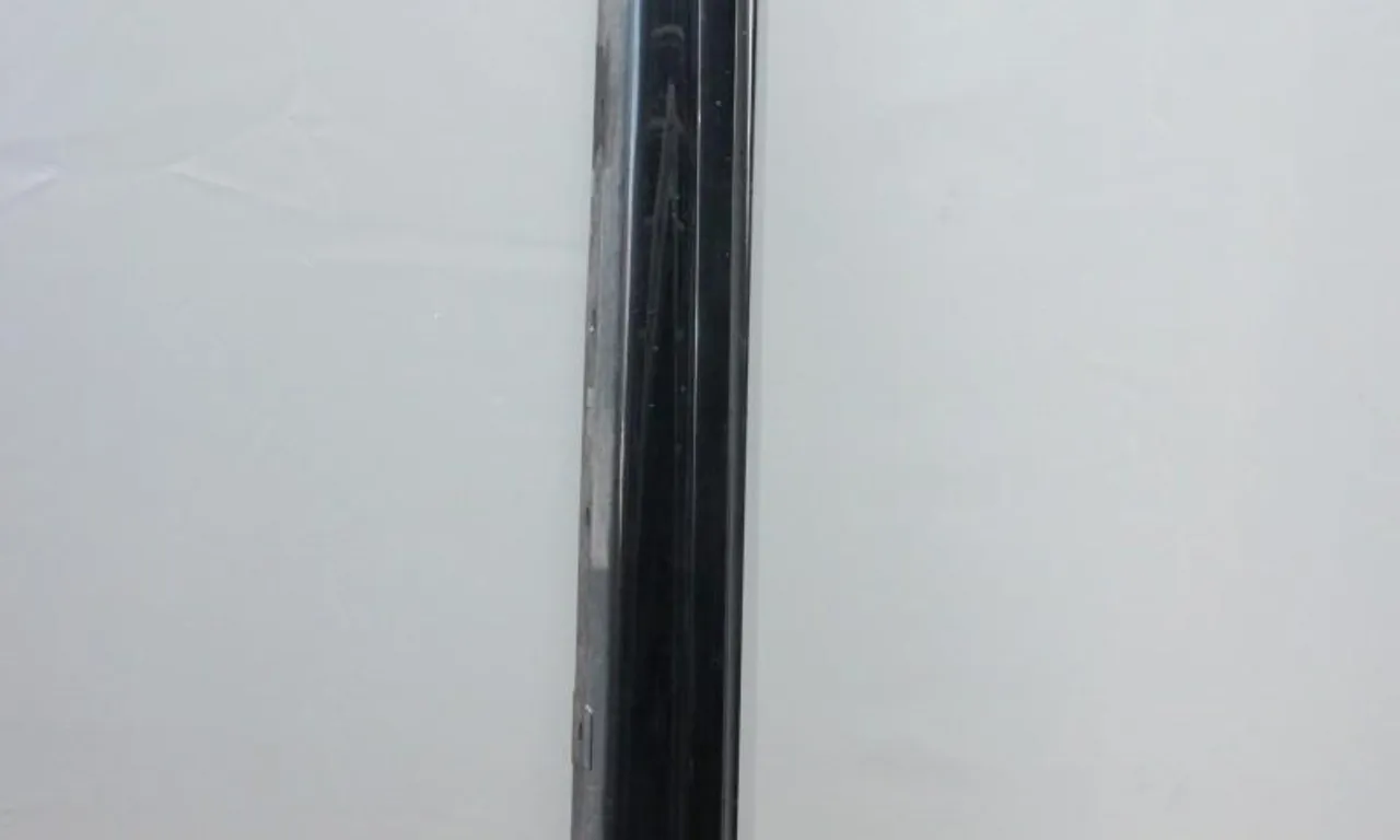 Prag stanga BMW X1 2009-2015