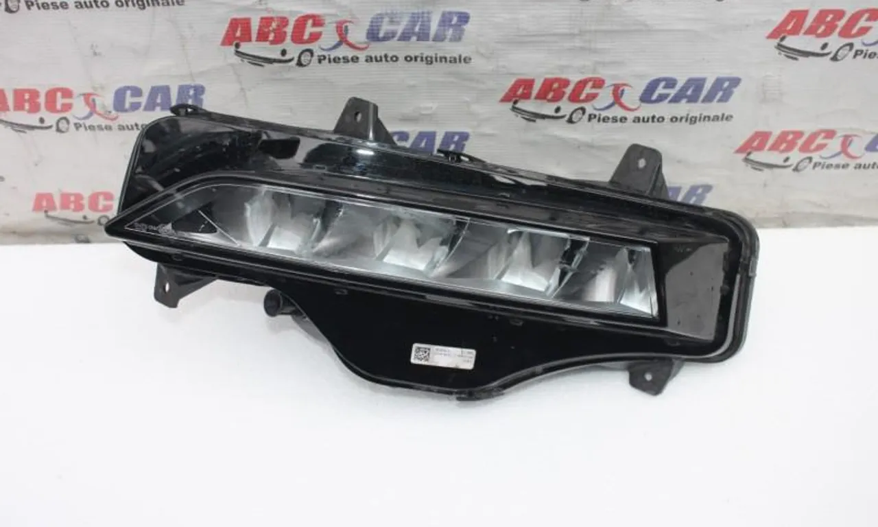 Proiector stanga LED SKODA OCTAVIA IV 2019-null