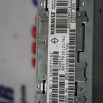 Radio CD RENAULT MEGANE II 2001-2012 8200256141C, vedere laterala