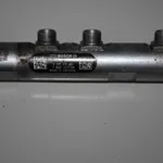 Rampa injectoare BMW 3 2011-2018 7809127-04, vedere laterala