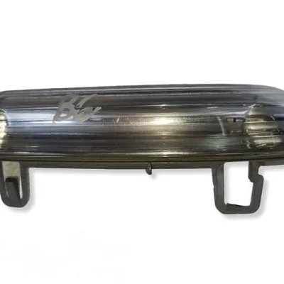 Semnalizator pe oglinda dreapta