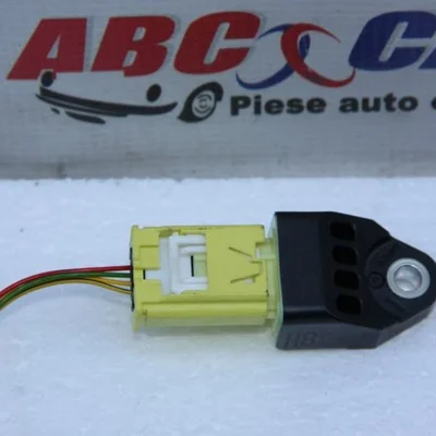 Senzor impact TOYOTA YARIS 2013-2026 89831-02140, vedere frontata