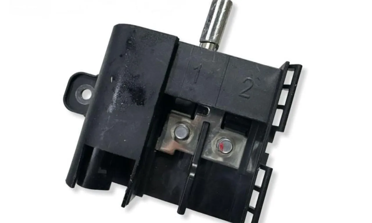 Siguranta baterie VOLKSWAGEN PASSAT B6 2005-2011