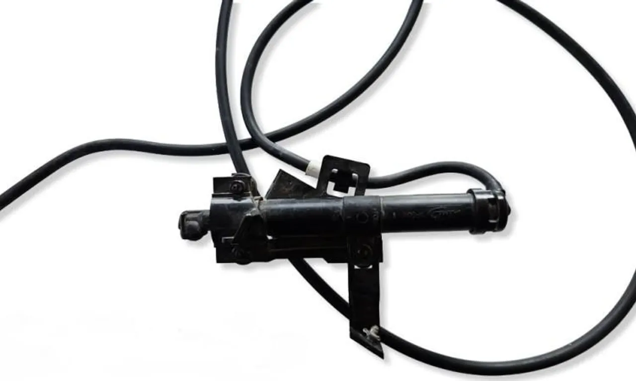 Spalator far stanga Land Rover Range Rover Evoque 2011-2018 BJ3213C153CA LAND ROVER RANGE ROVER EVOQUE 2011-2019