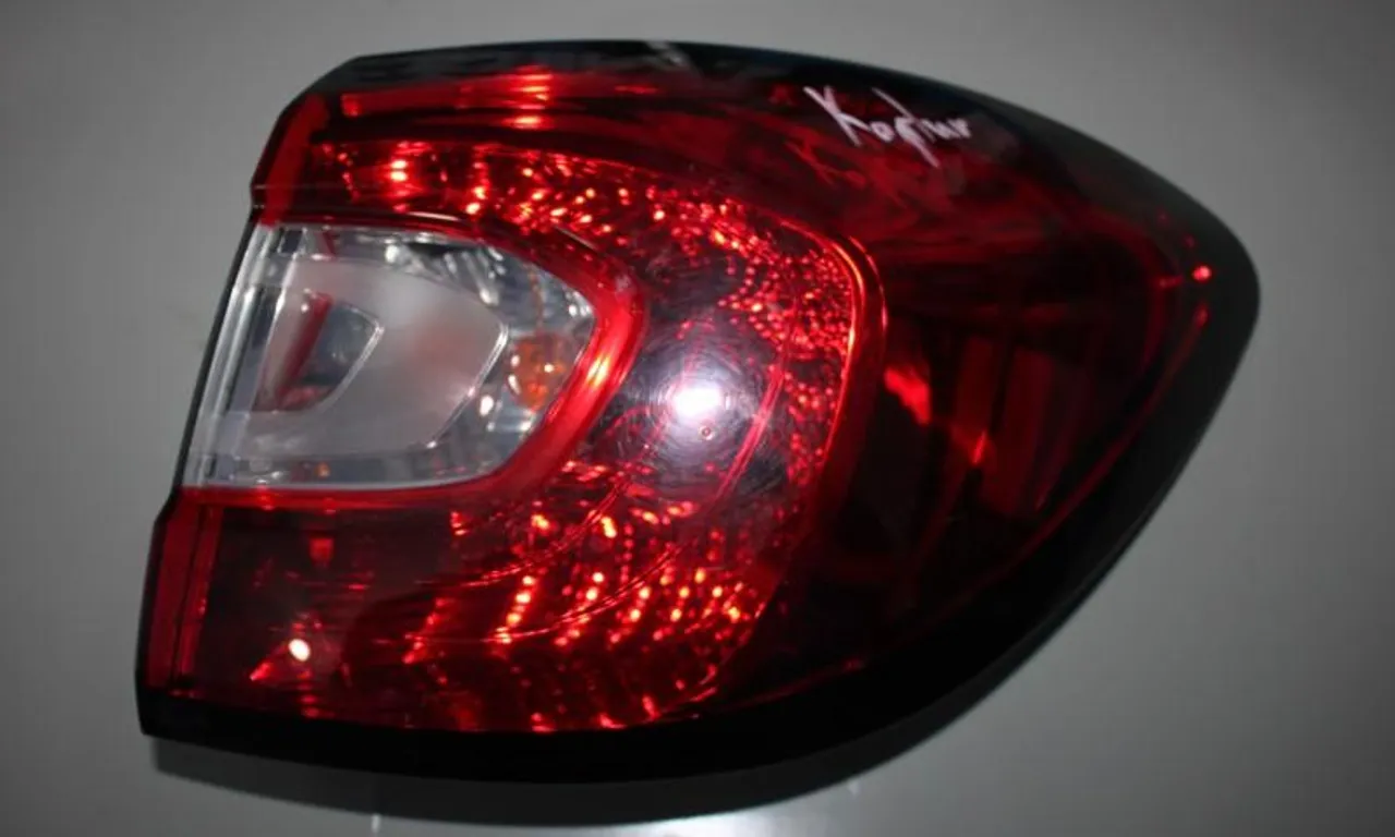 Stop aripa dreapta RENAULT CAPTUR I 2013-null