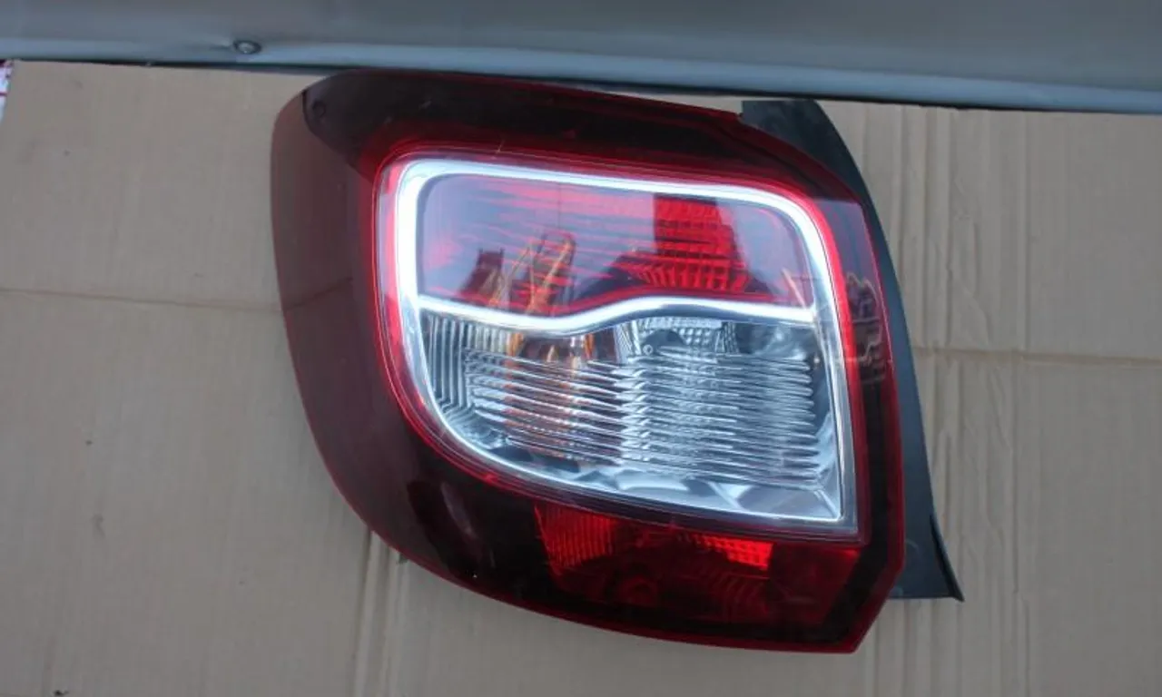 Stop aripa stanga DACIA SANDERO III 2021-null