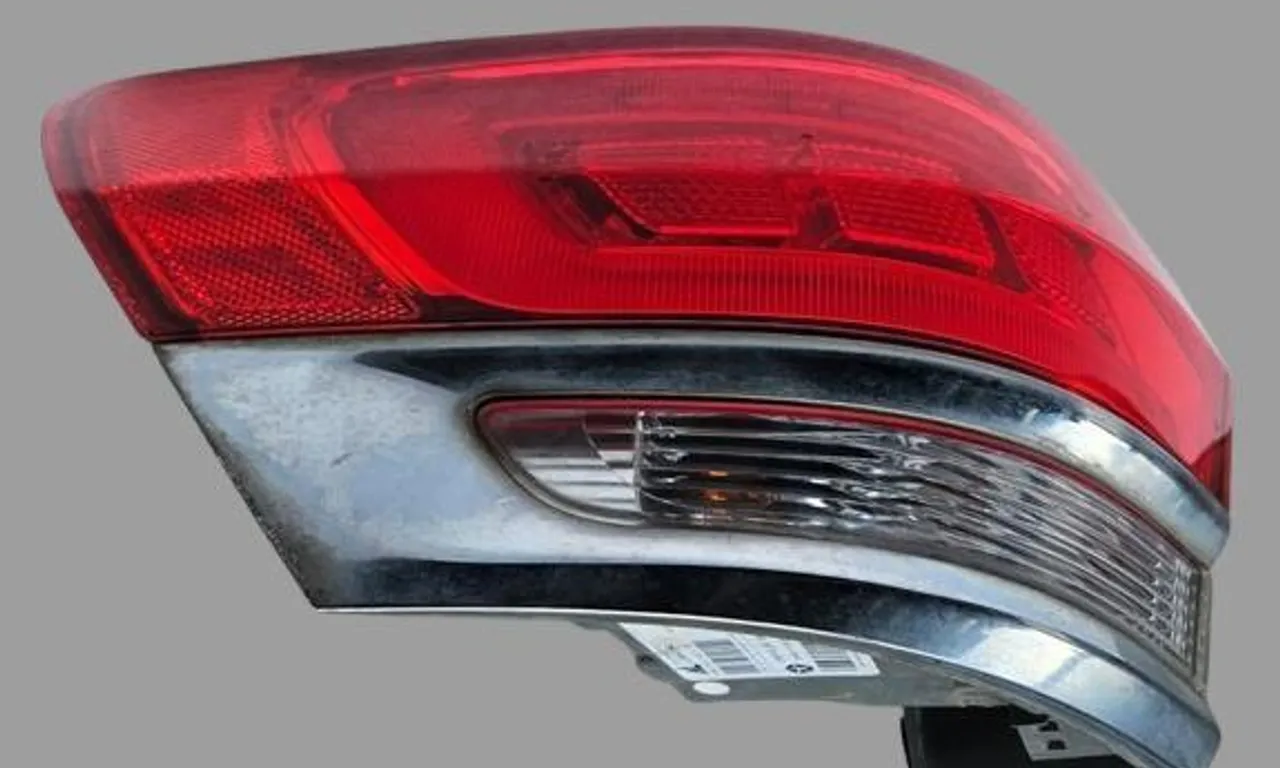 Stop aripa stanga JEEP GRAND CHEROKEE IV 2010-null