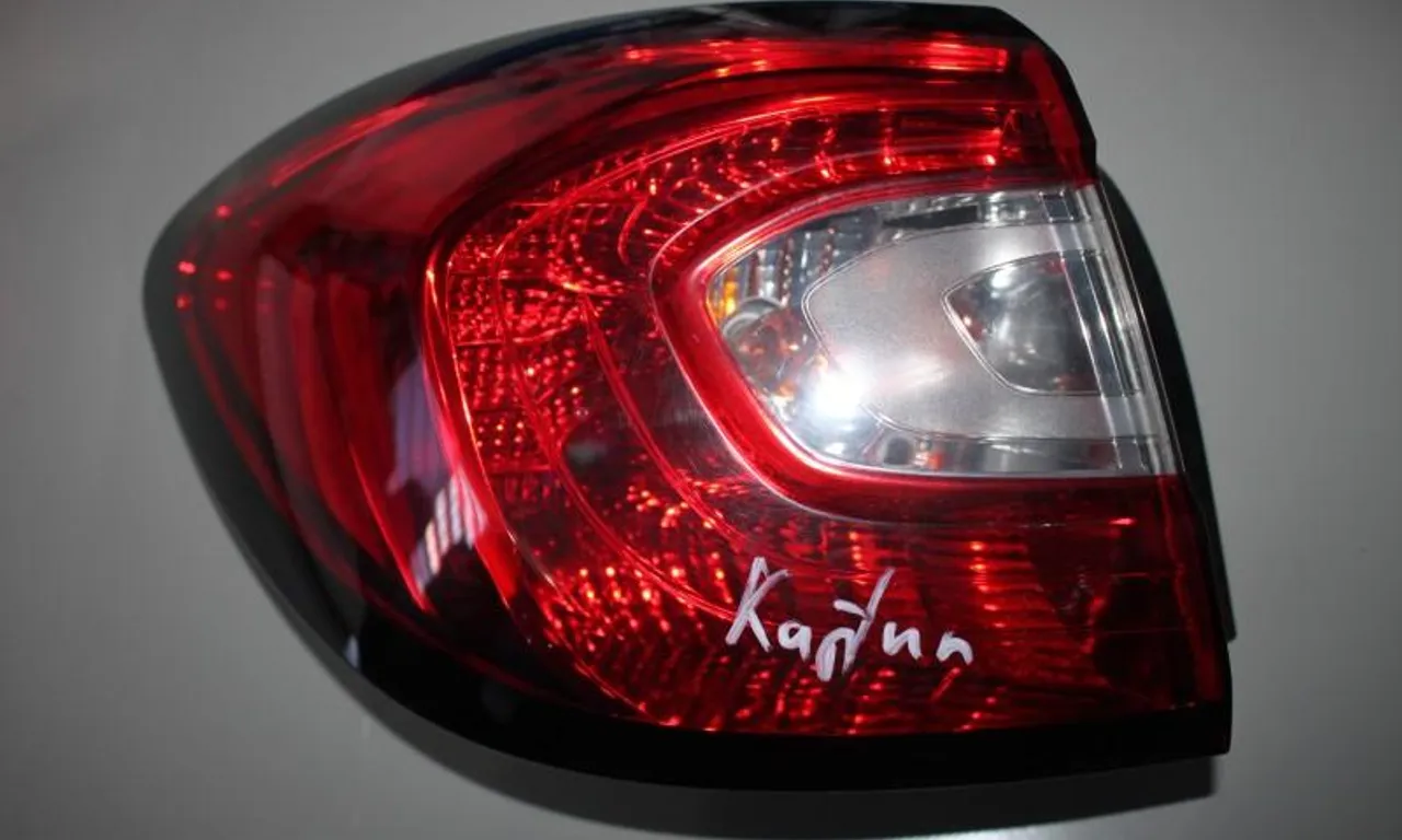 Stop aripa stanga RENAULT CAPTUR I 2013-null