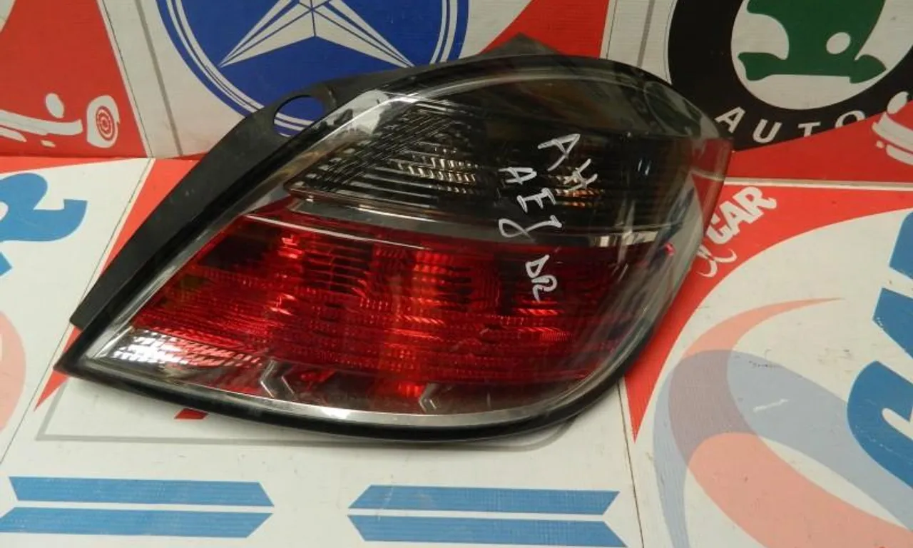 Stop dreapta OPEL ASTRA H TwinTop 2005-2010