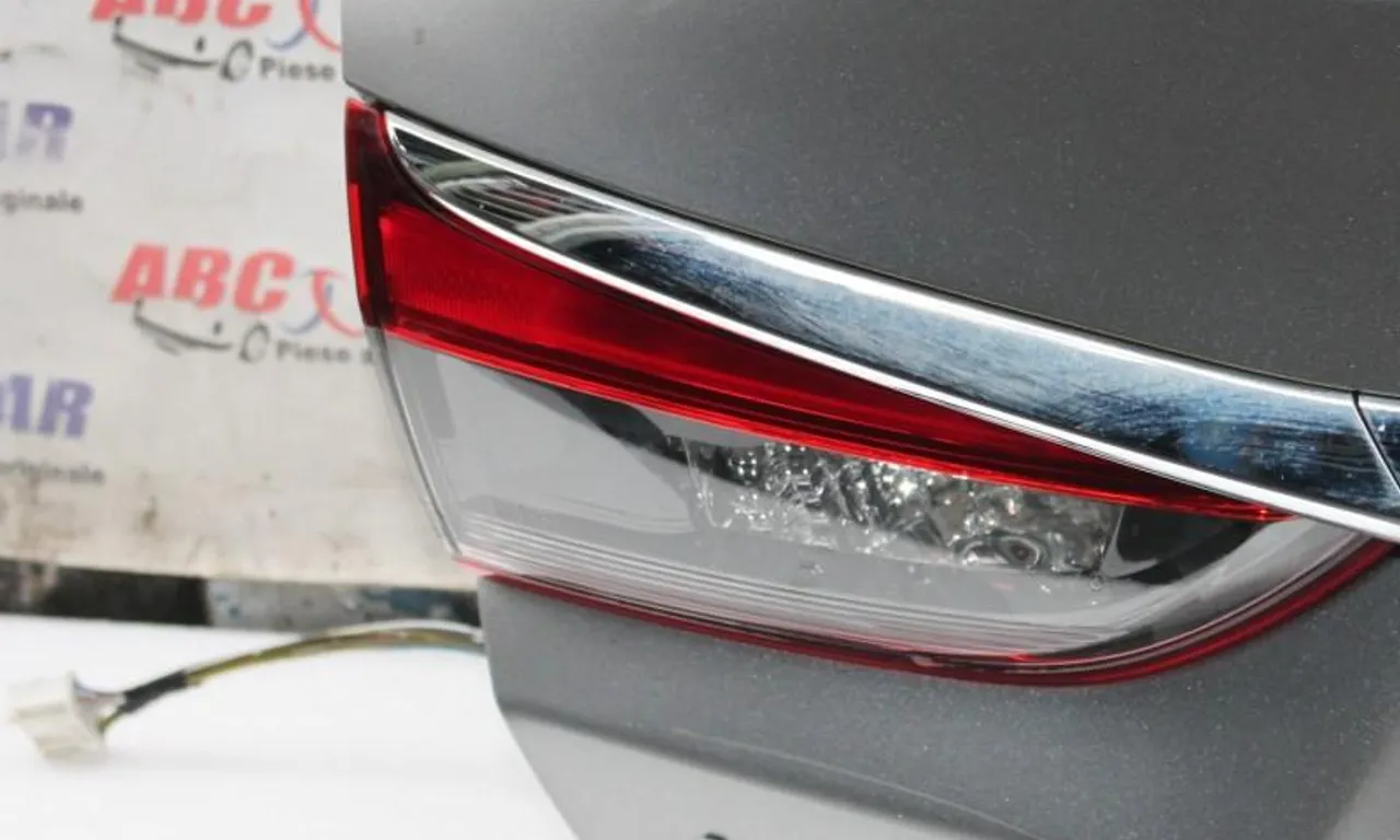 Stop stanga capota MAZDA MPV III 2006-null