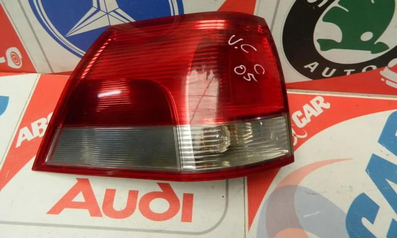 Stop stanga caroserie OPEL VECTRA C GTS 2002-2009