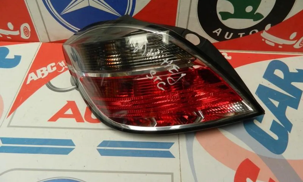 Stop stanga OPEL ASTRA H TwinTop 2005-2010