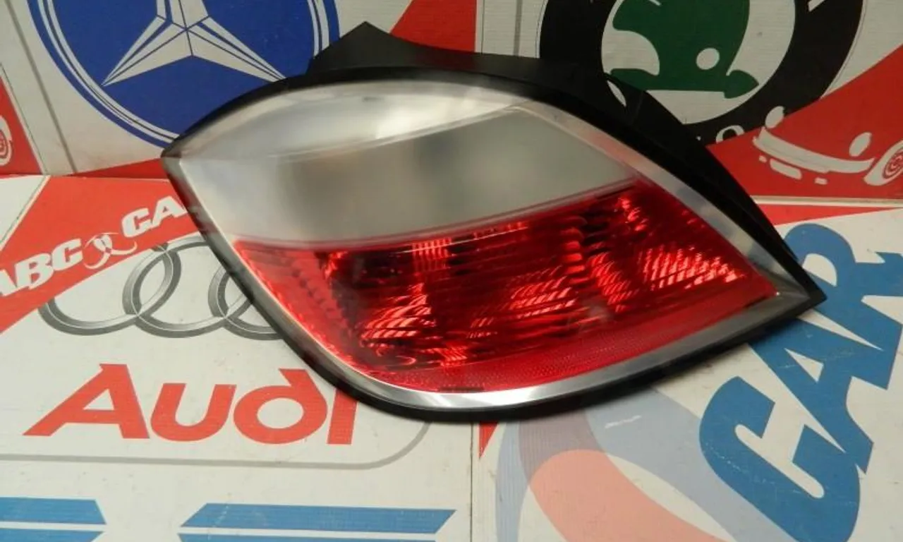 Stop stanga OPEL ASTRA H TwinTop 2005-2010