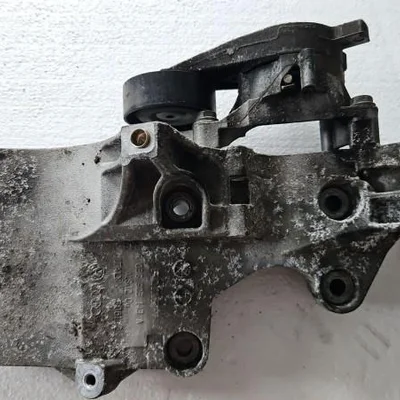 Suport motor VOLKSWAGEN PASSAT B6 2005-2011 03G903143A, vedere frontata