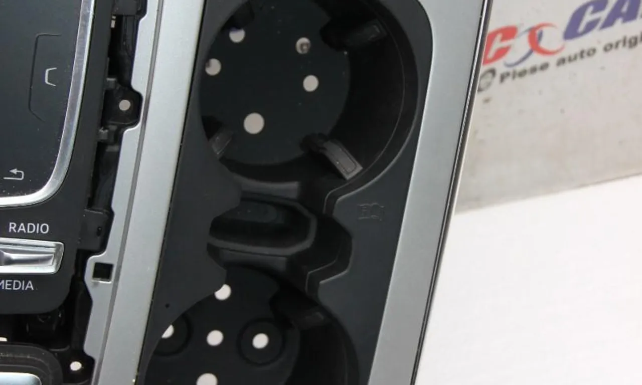 Suport pahare consola centrala AUDI Q7 2015-null