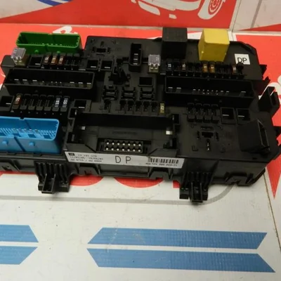 Tablou siguranta OPEL ASTRA H TwinTop 2005-2010 13181278DP, vedere frontata