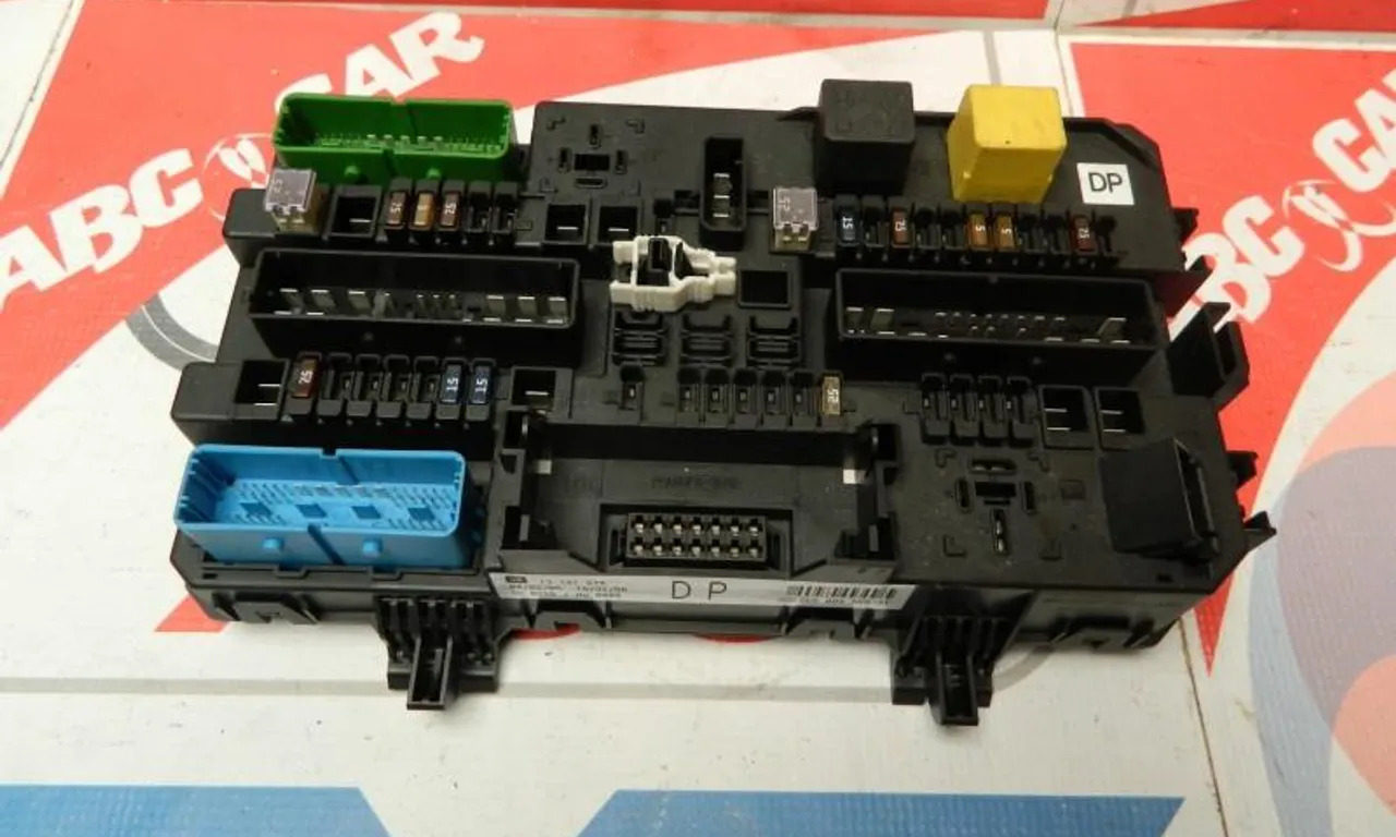 Tablou siguranta OPEL ASTRA H TwinTop 2005-2010