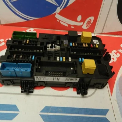 Tablou siguranta OPEL ZAFIRA B 2005-2015 132220829HN, vedere frontata