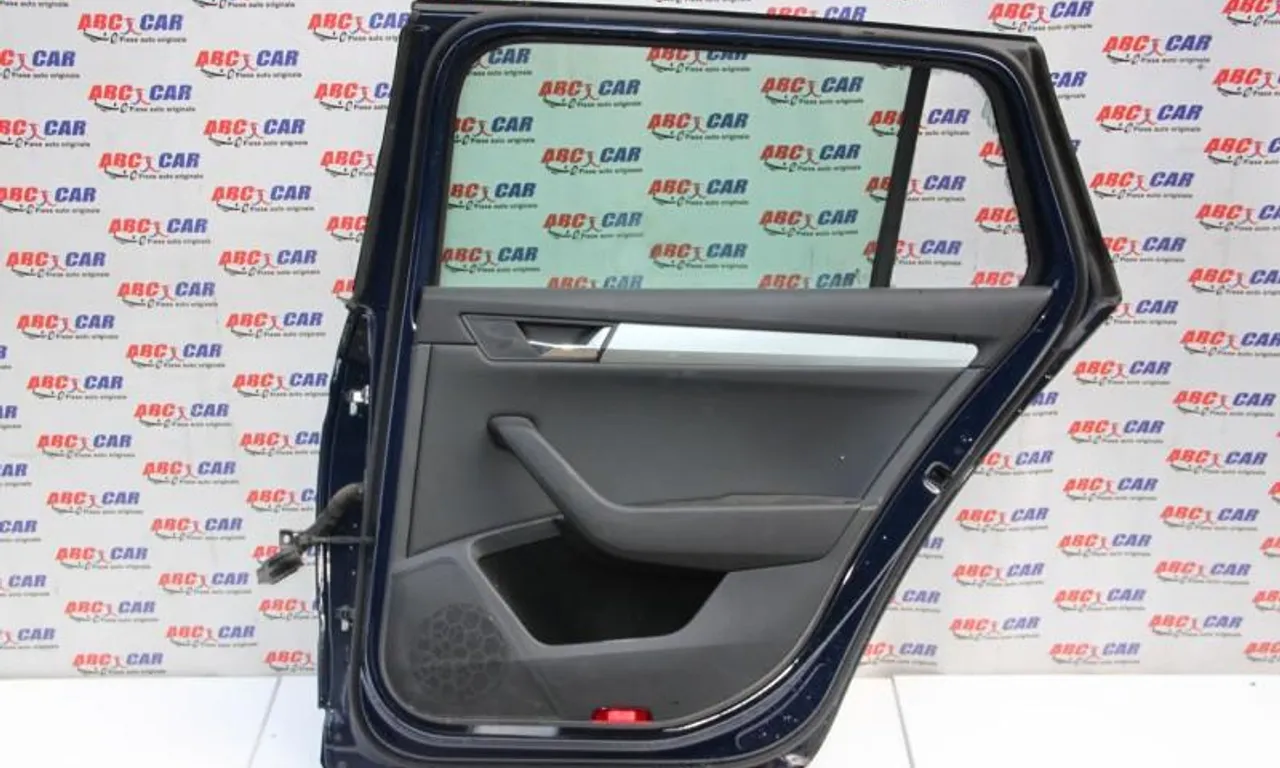 Tapiterie usa dreapta spate SKODA SUPERB III 2015-2024