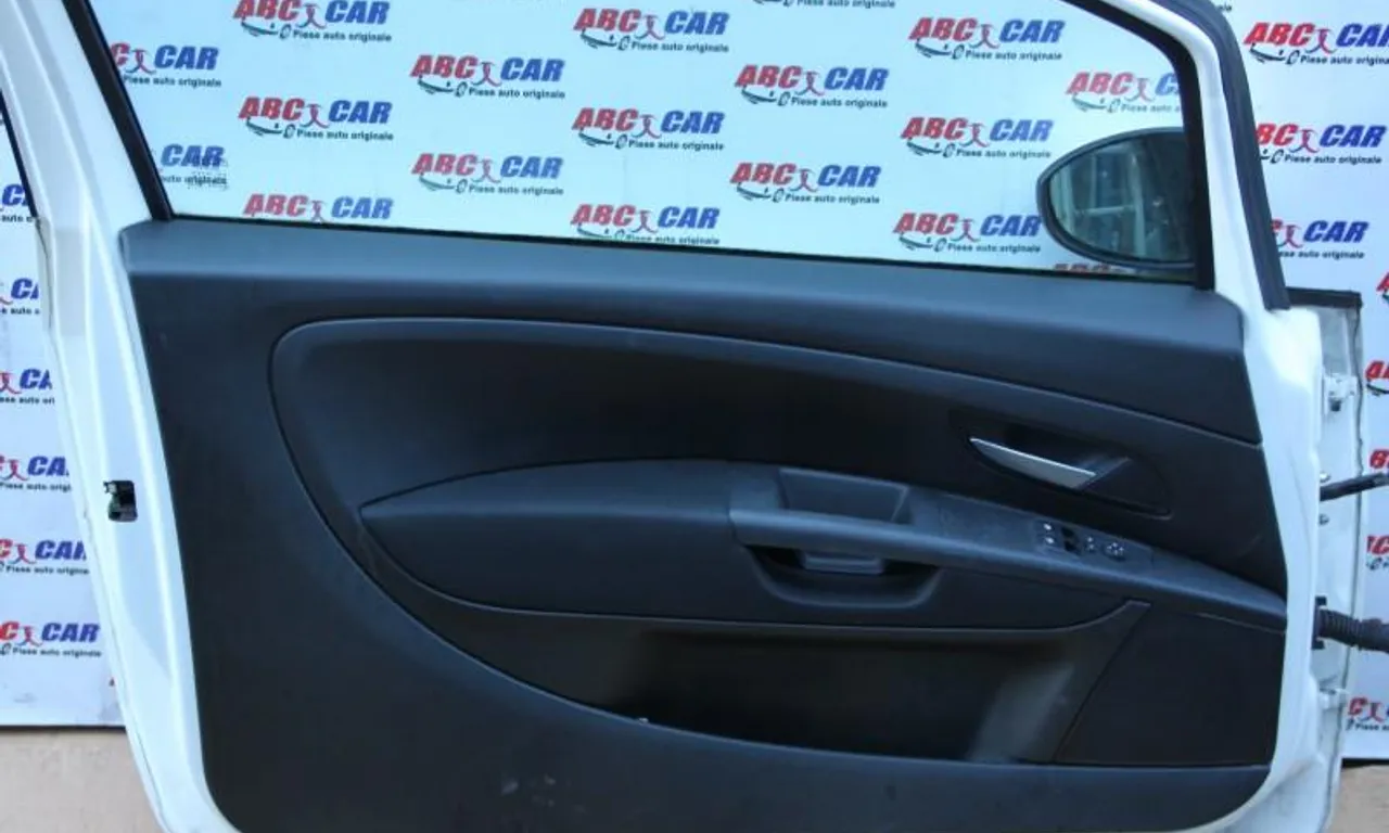 Tapiterie usa stanga fata FIAT GRANDE PUNTO 2005-null