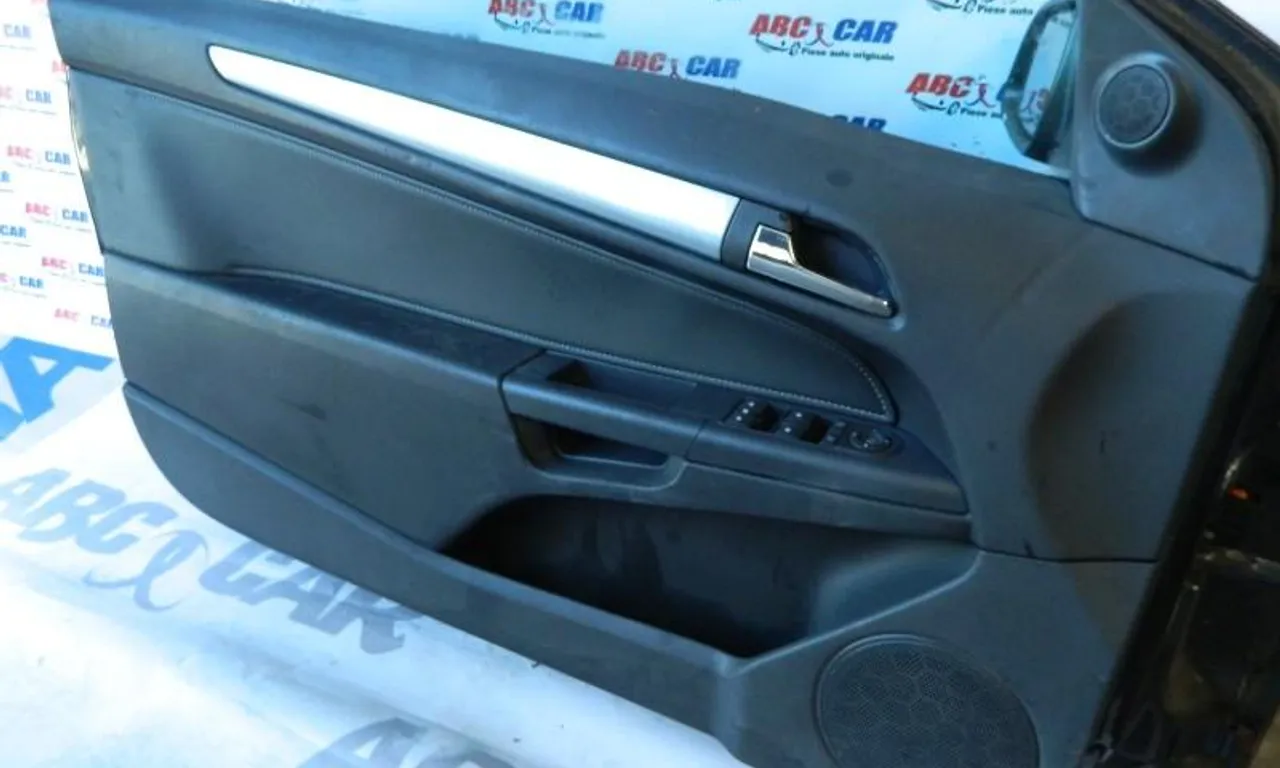Tapiterie usa stanga OPEL ASTRA H TwinTop 2005-2010