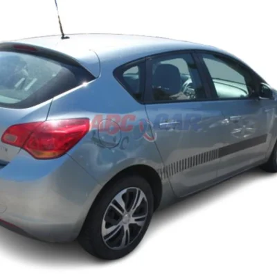 Usa dreapta fata OPEL ASTRA J 2009-2015, vedere frontata