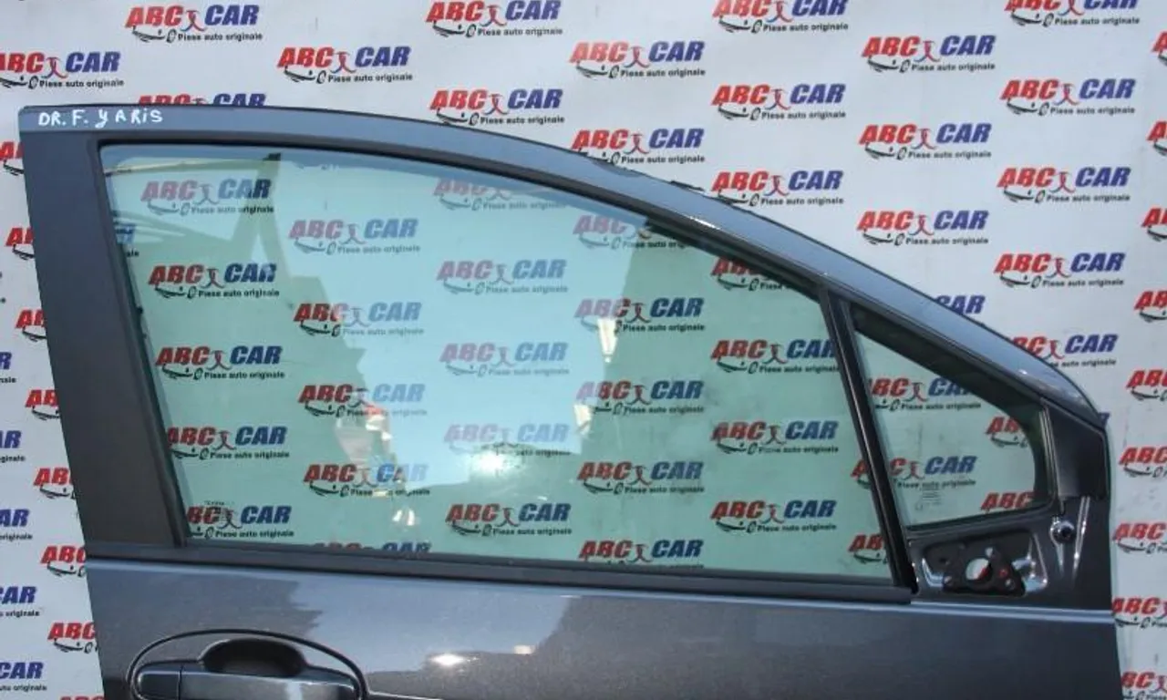 Usa dreapta fata TOYOTA YARIS 2013-null