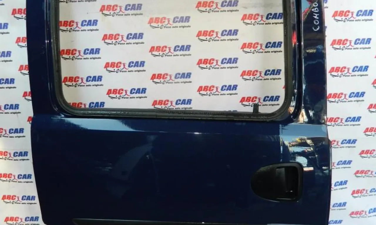 Usa dreapta laterala culisanta OPEL ZAFIRA TOURER C VAN 2011-2011